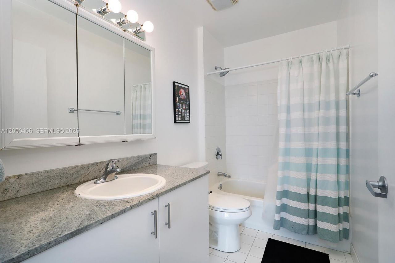 444 NE 30th St , Unit 502, Miami, FL 33137 Photo