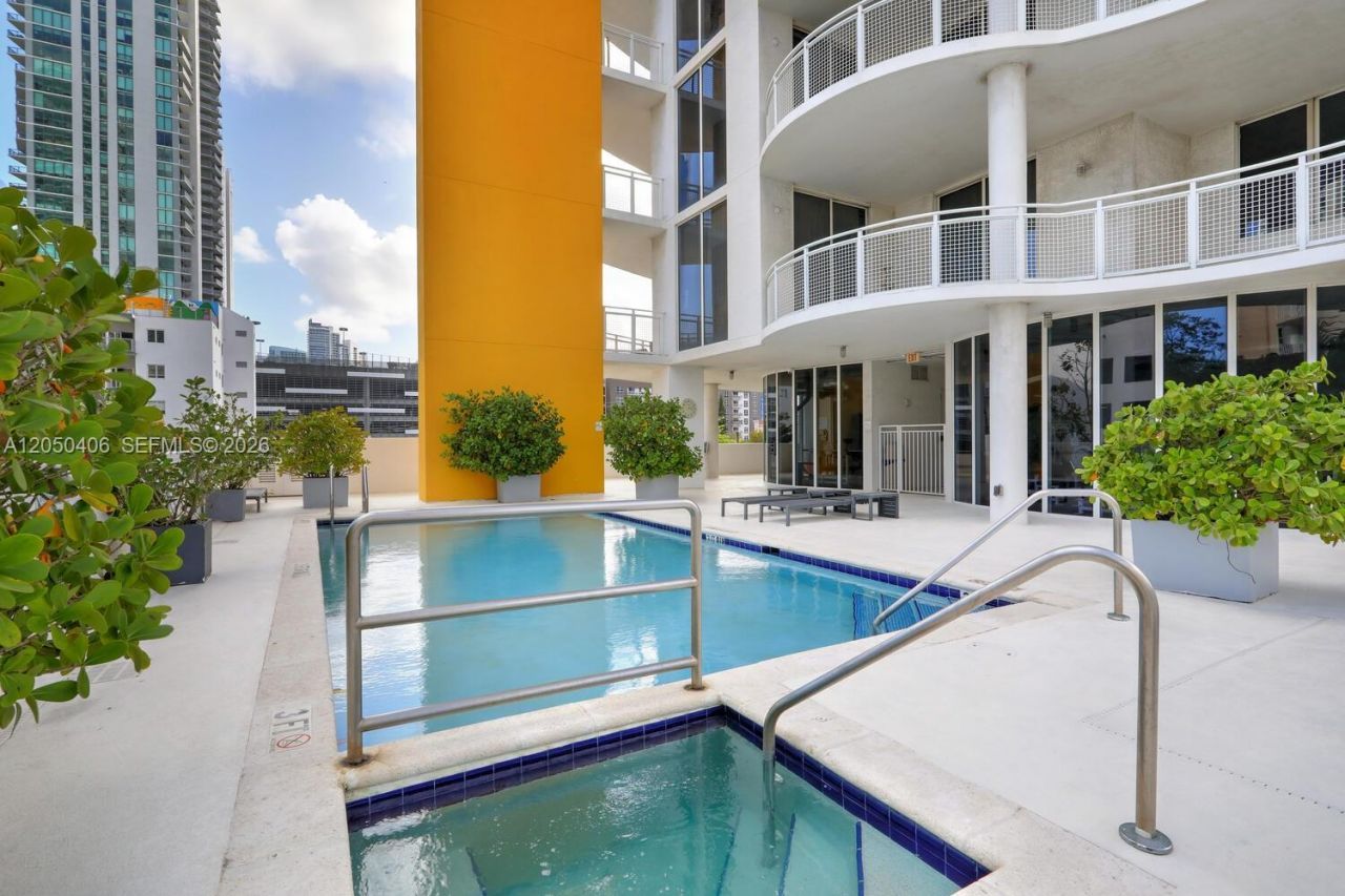 444 NE 30th St , Unit 502, Miami, FL 33137 Photo