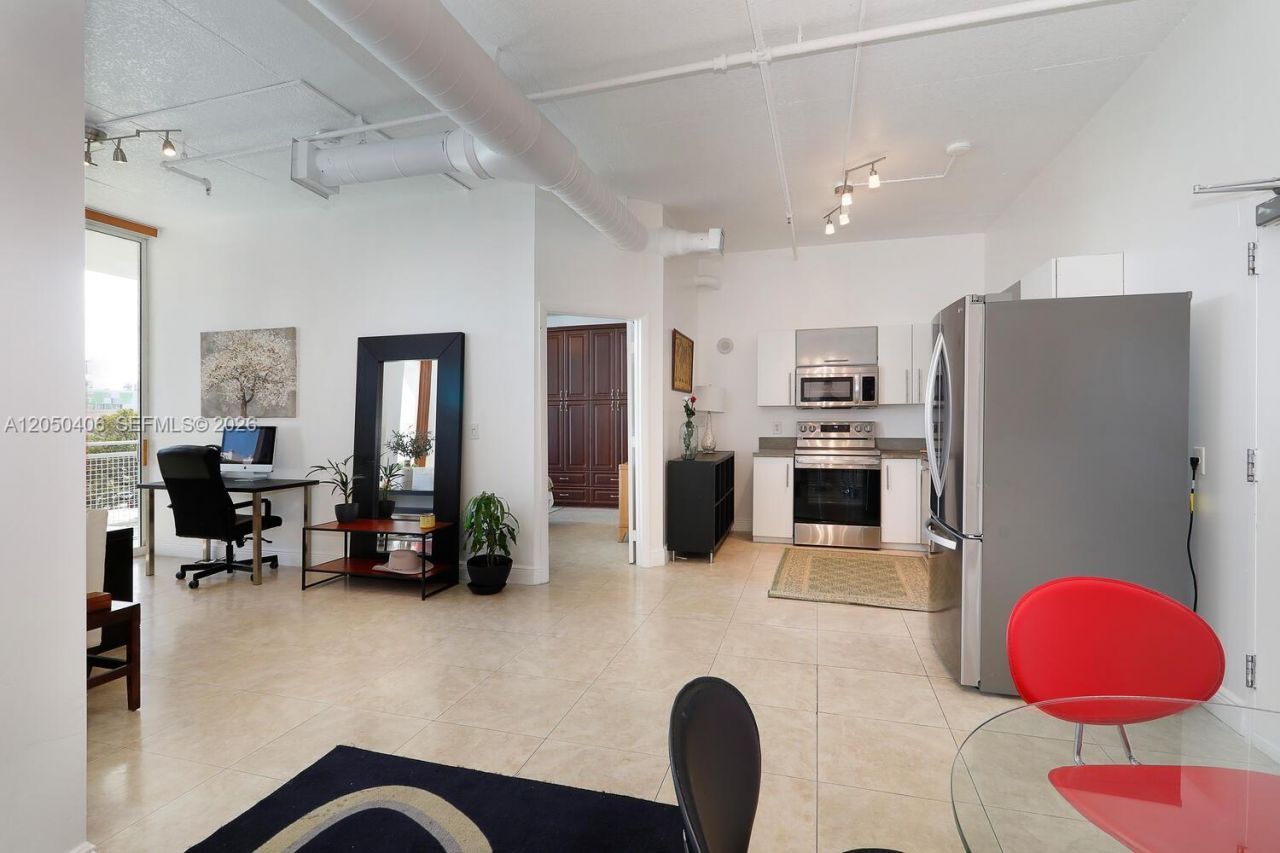 444 NE 30th St , Unit 502, Miami, FL 33137 Photo