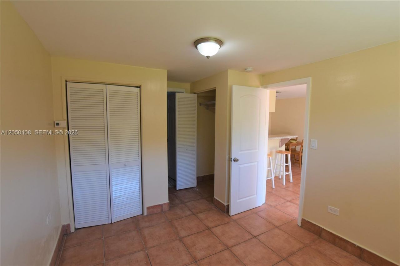 2615 SW 20th St , Miami, FL 33145 Photo