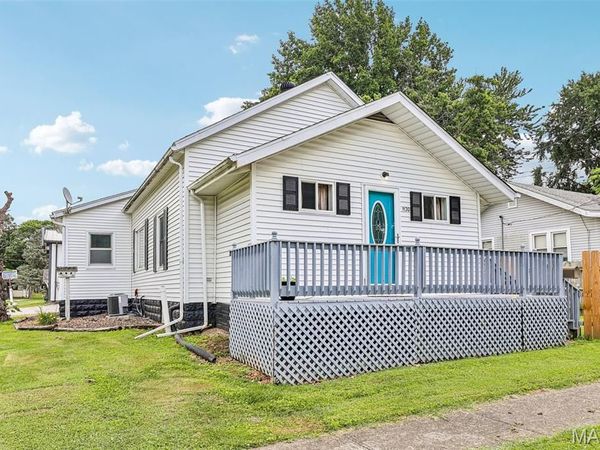 1120 N Jefferson Street , Litchfield, IL 62056