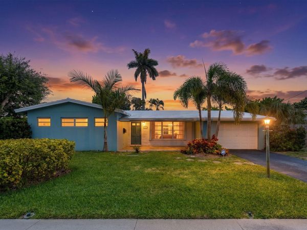 2610 NE 50th Street, Lighthouse Point, FL 33064