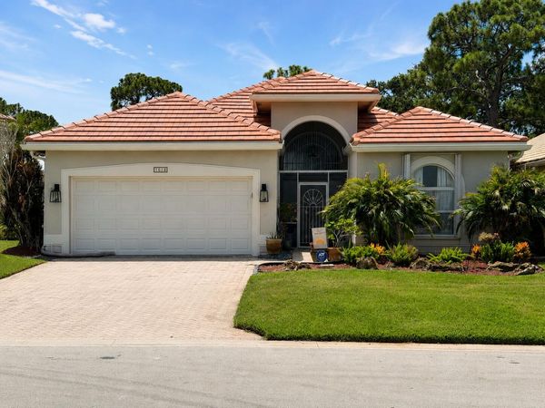 1618 SE Shelburnie Way, Port St. Lucie, FL 34952