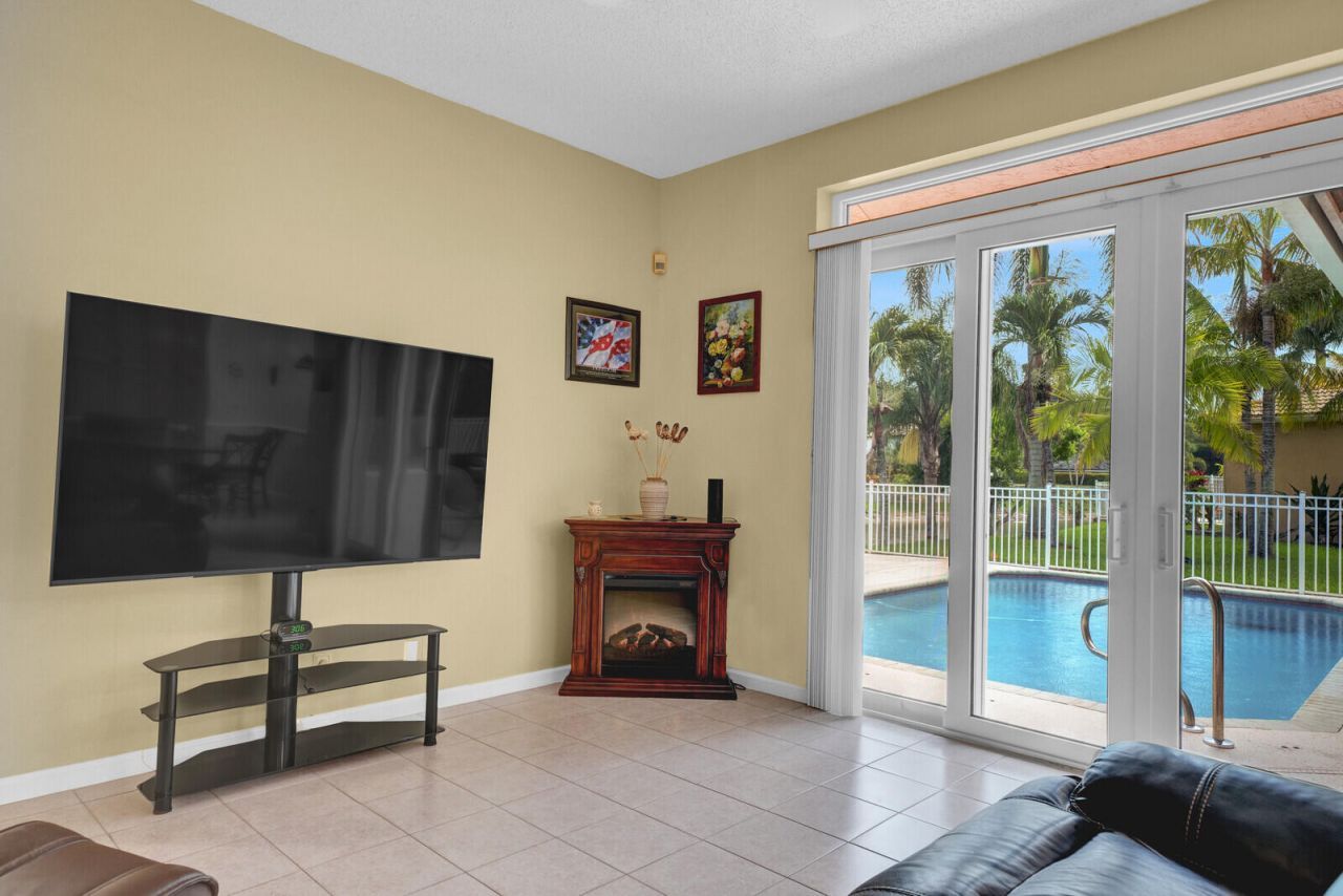 5740 NW 50th Street, Coral Springs, FL 33067 Photo