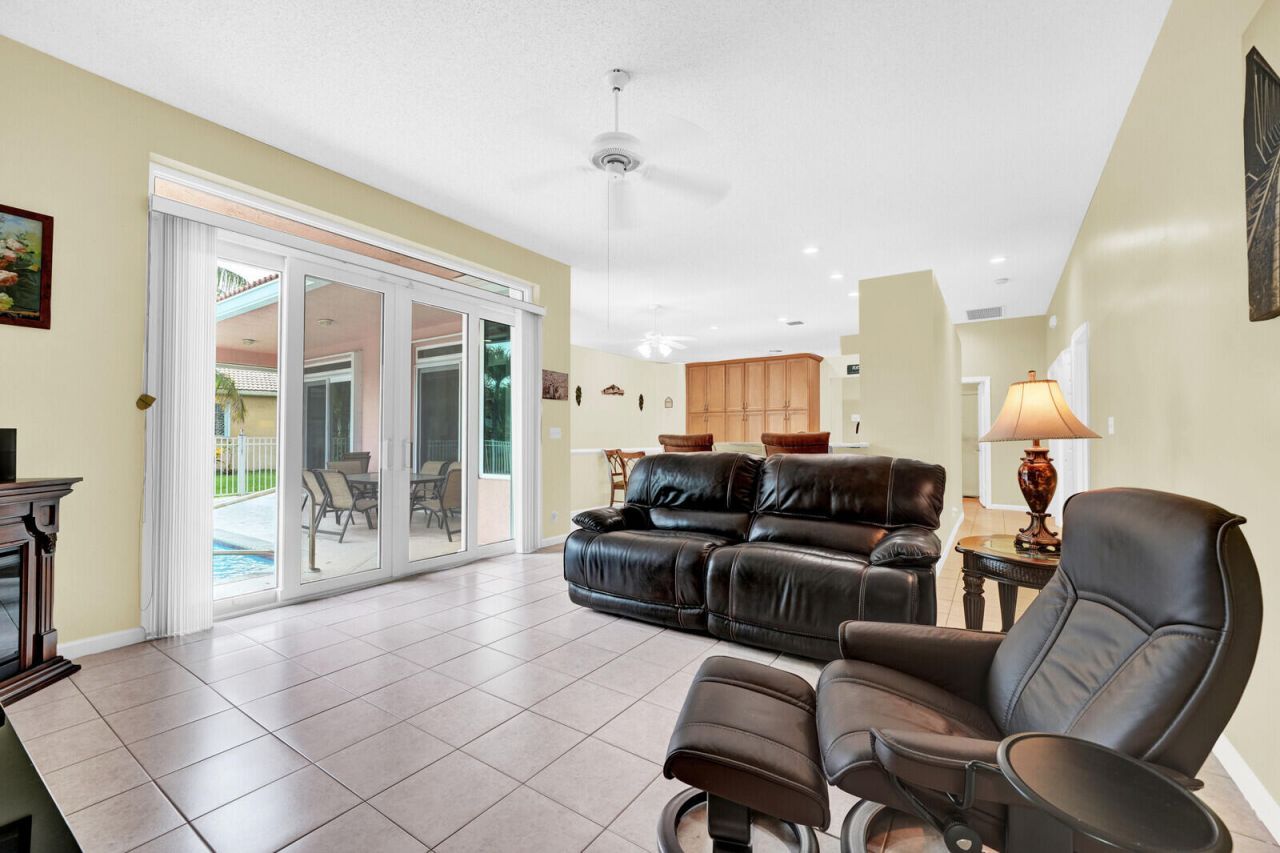 5740 NW 50th Street, Coral Springs, FL 33067 Photo