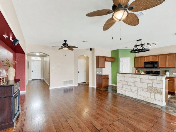213 TERON DR, San Marcos, TX 78666