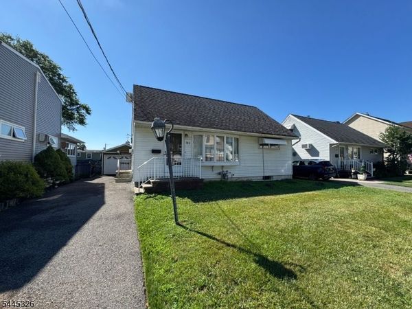 81 Highview Ave, Totowa, NJ 07512