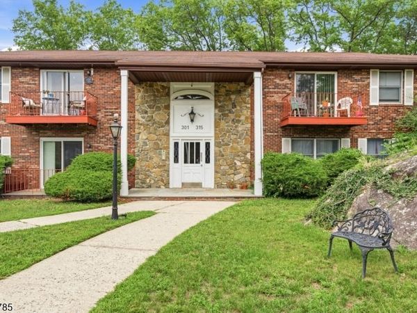 315 Ringwood Ave, Pompton Lakes, NJ 07442