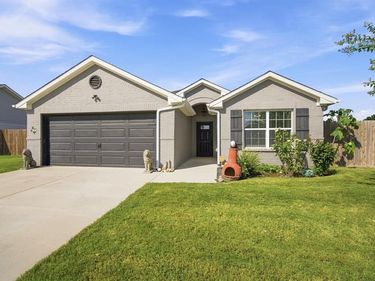 2020 Shane Avenue, Fort Worth, TX 76134