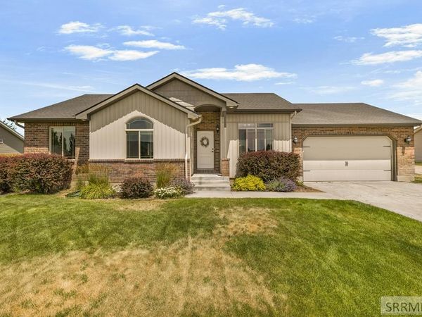 3625 E Hyrum Drive, IDAHO FALLS, ID 83401