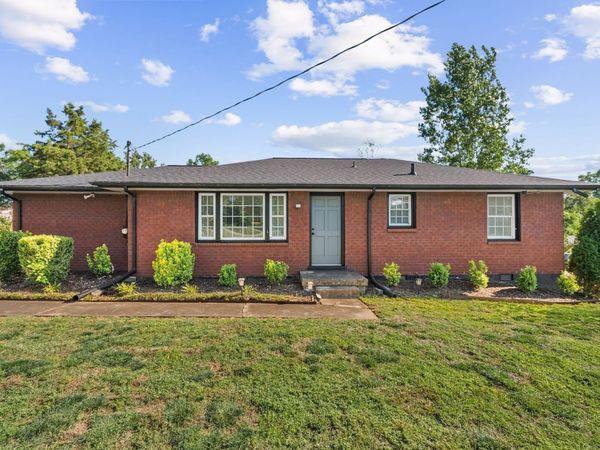 608 Vinson Dr , Nashville, TN 37217