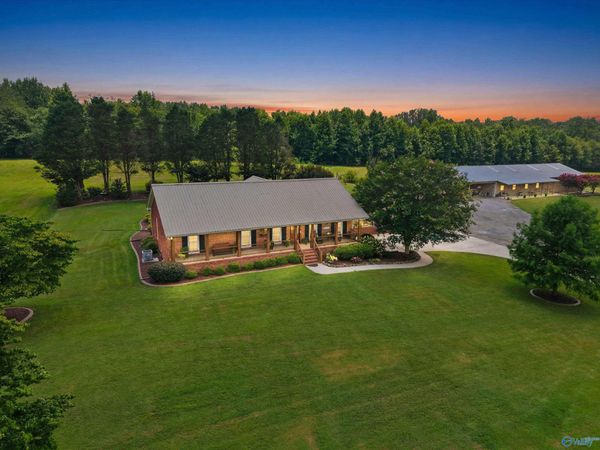 311 Dodd Road, Guntersville, AL 35976
