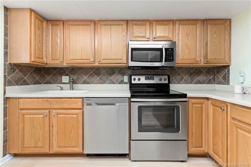 3100 SE Pruitt Road , Unit A305, Port Saint Lucie, FL 34952 Photo