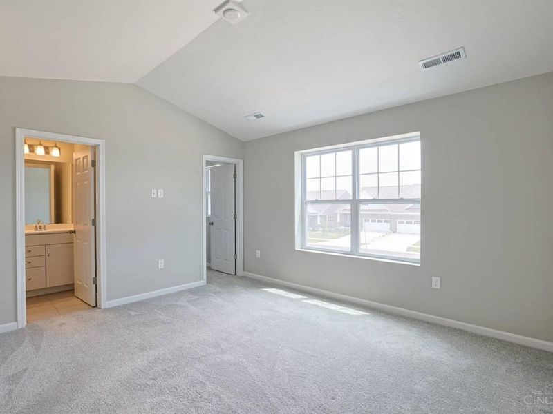4844 Osprey Pointe Drive, Liberty Township, OH 45011 Photo 12