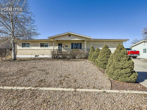 43 Fordham Circle, Pueblo, CO 81005