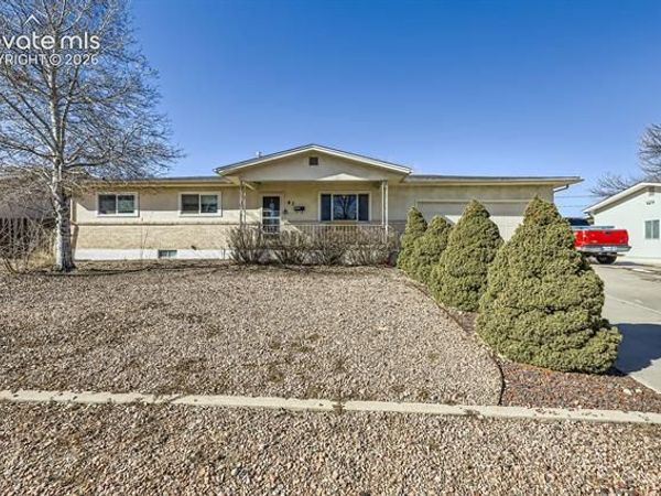 43 Fordham Circle, Pueblo, CO 81005