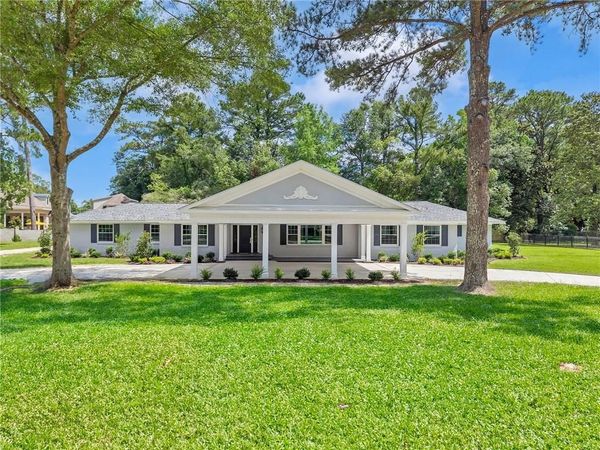 2553 Durham Drive S, Mobile, AL 36606