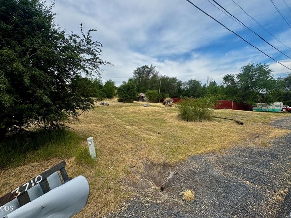 3710 Lakeport Boulevard, Klamath Falls, OR 97601