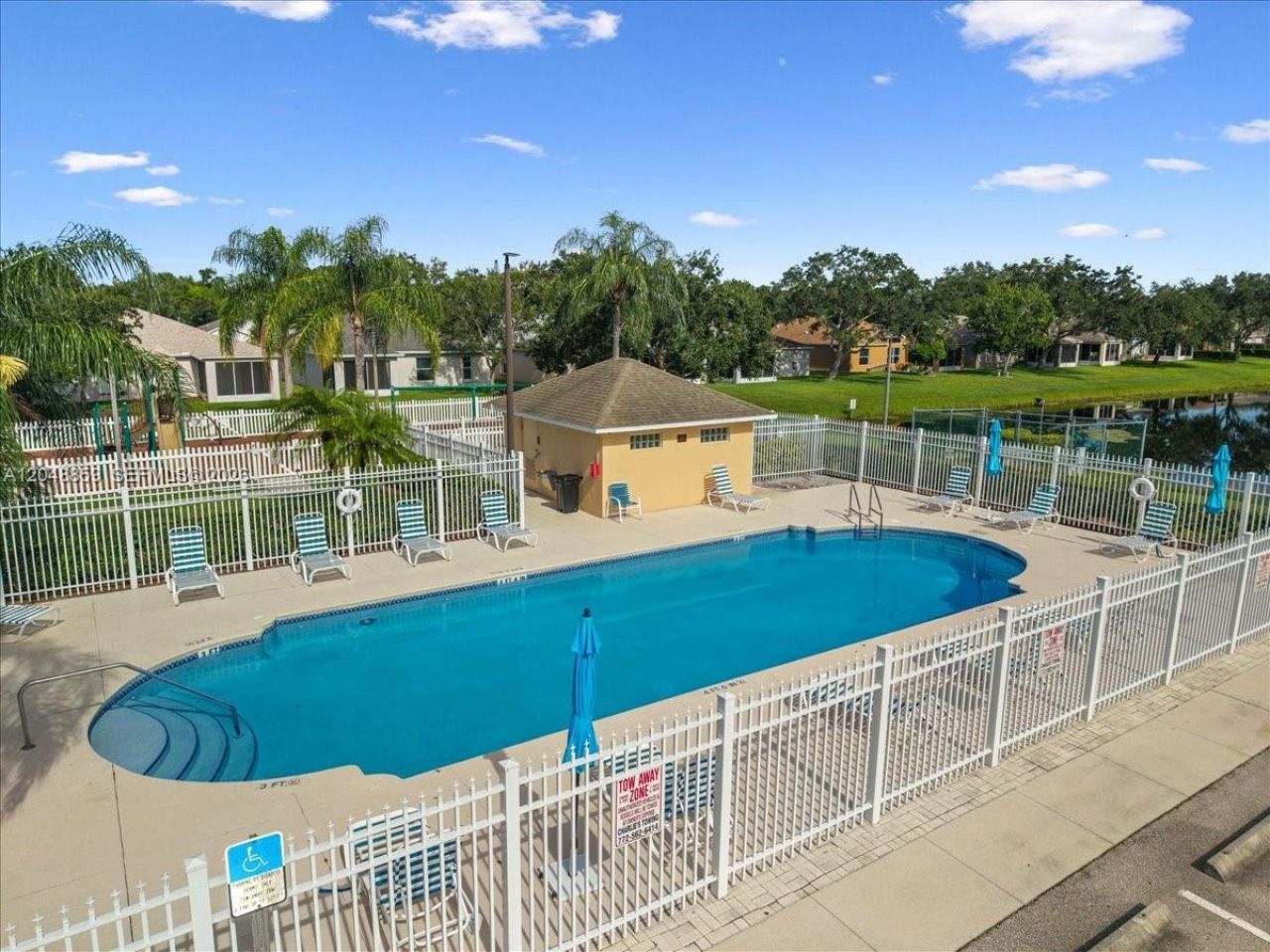 1112 W 13th Sq , Vero Beach, FL 32960 Photo