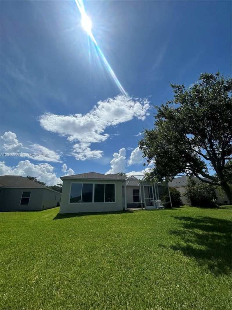 1112 W 13th Sq , Vero Beach, FL 32960 Photo