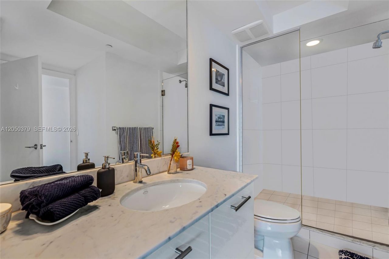 55 SE 6th St , Unit 3807, Miami, FL 33131 Photo