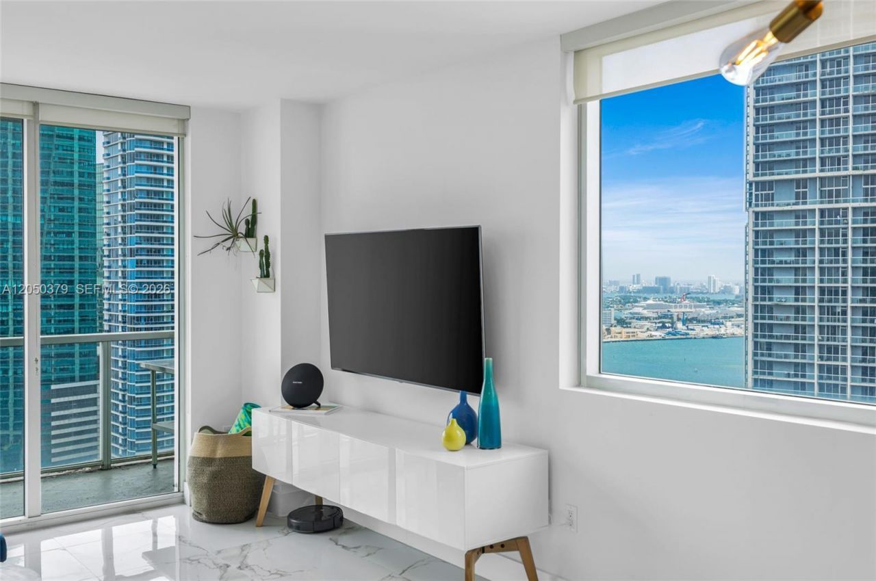 55 SE 6th St , Unit 3807, Miami, FL 33131 Photo