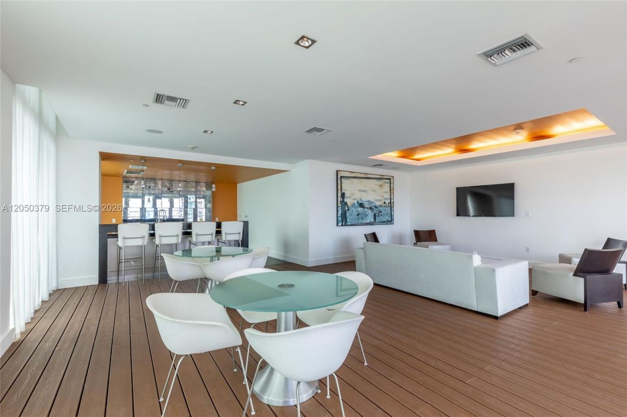 55 SE 6th St , Unit 3807, Miami, FL 33131 Photo