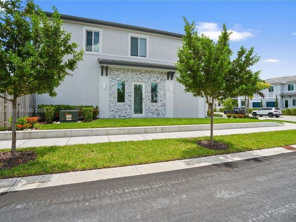 715 SE 15th St , Unit ., Homestead, FL 33034