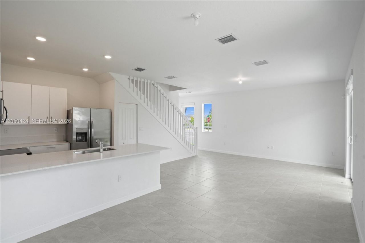 715 SE 15th St , Unit ., Homestead, FL 33034 Photo