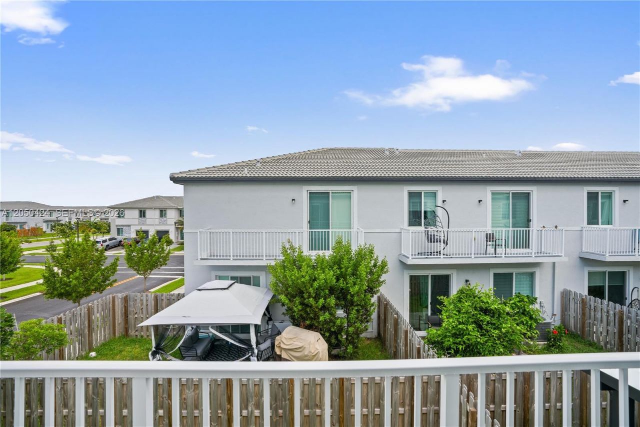 715 SE 15th St , Unit ., Homestead, FL 33034 Photo