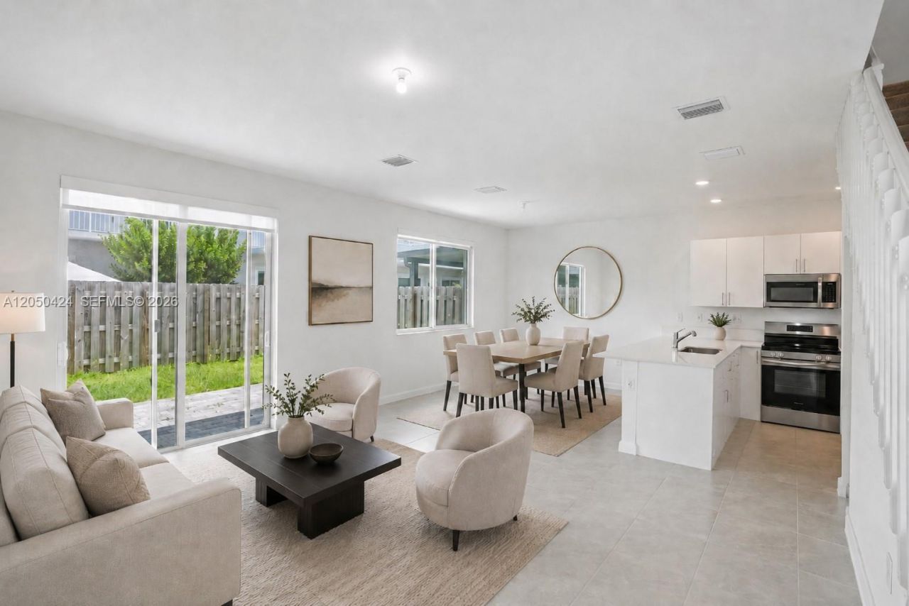 715 SE 15th St , Unit ., Homestead, FL 33034 Photo
