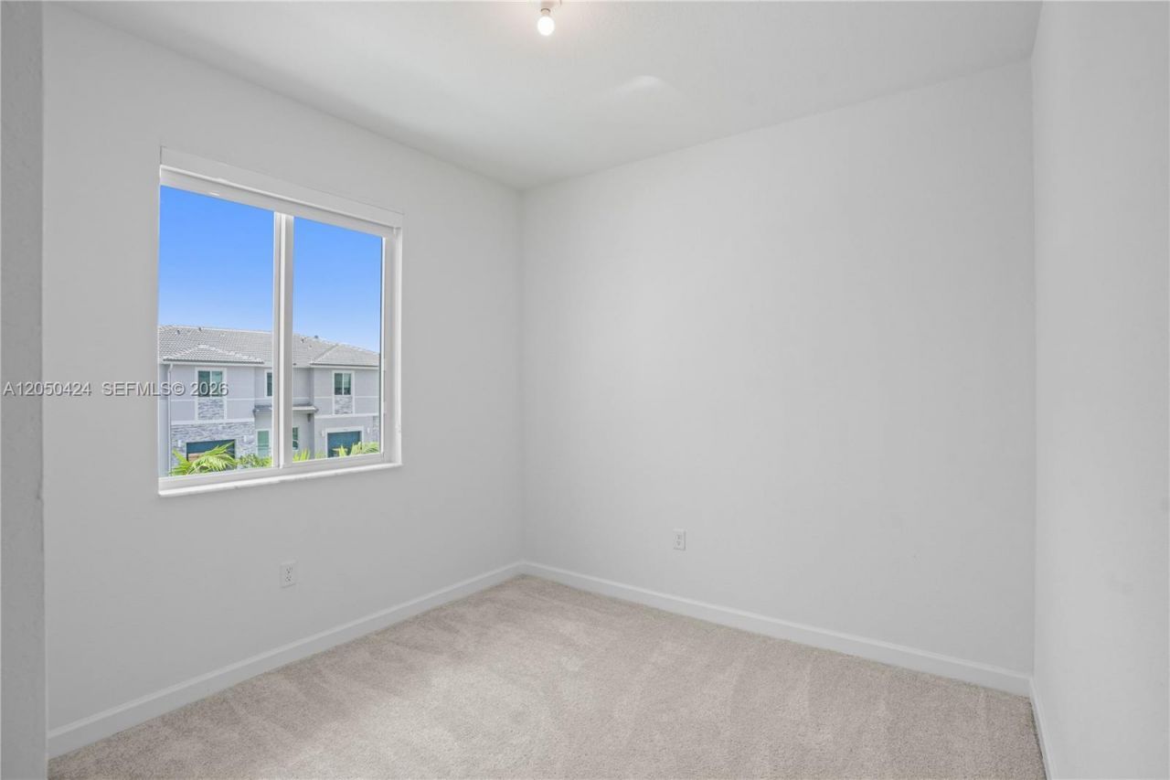 715 SE 15th St , Unit ., Homestead, FL 33034 Photo