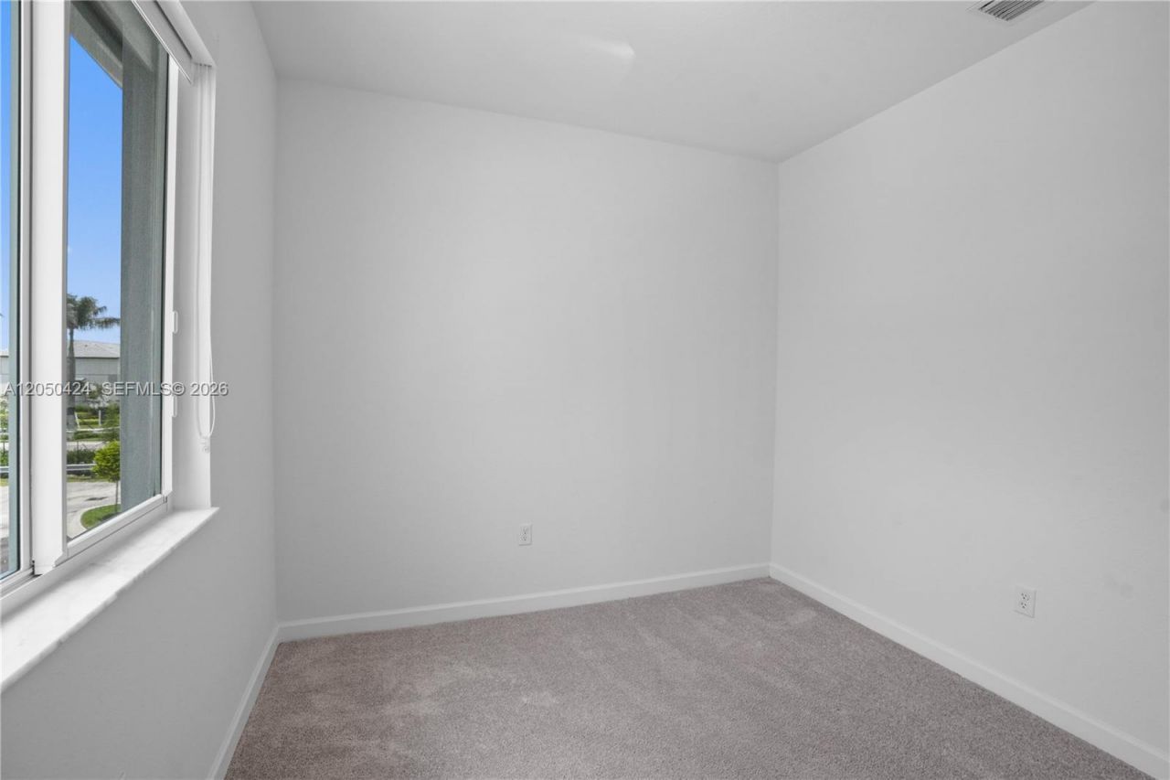 715 SE 15th St , Unit ., Homestead, FL 33034 Photo
