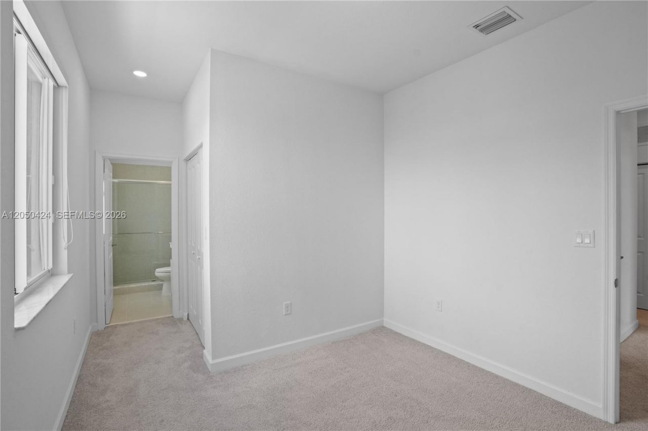 715 SE 15th St , Unit ., Homestead, FL 33034 Photo