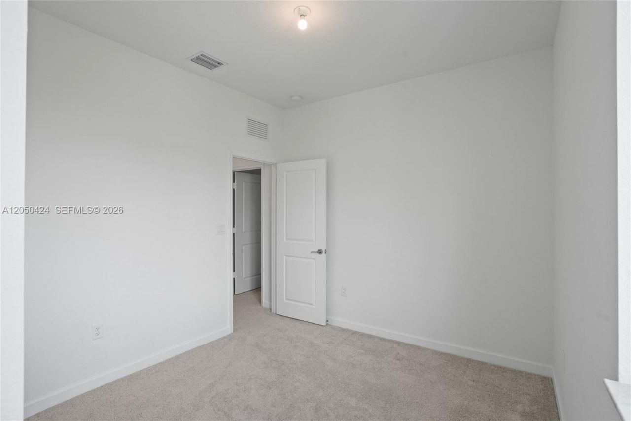 715 SE 15th St , Unit ., Homestead, FL 33034 Photo