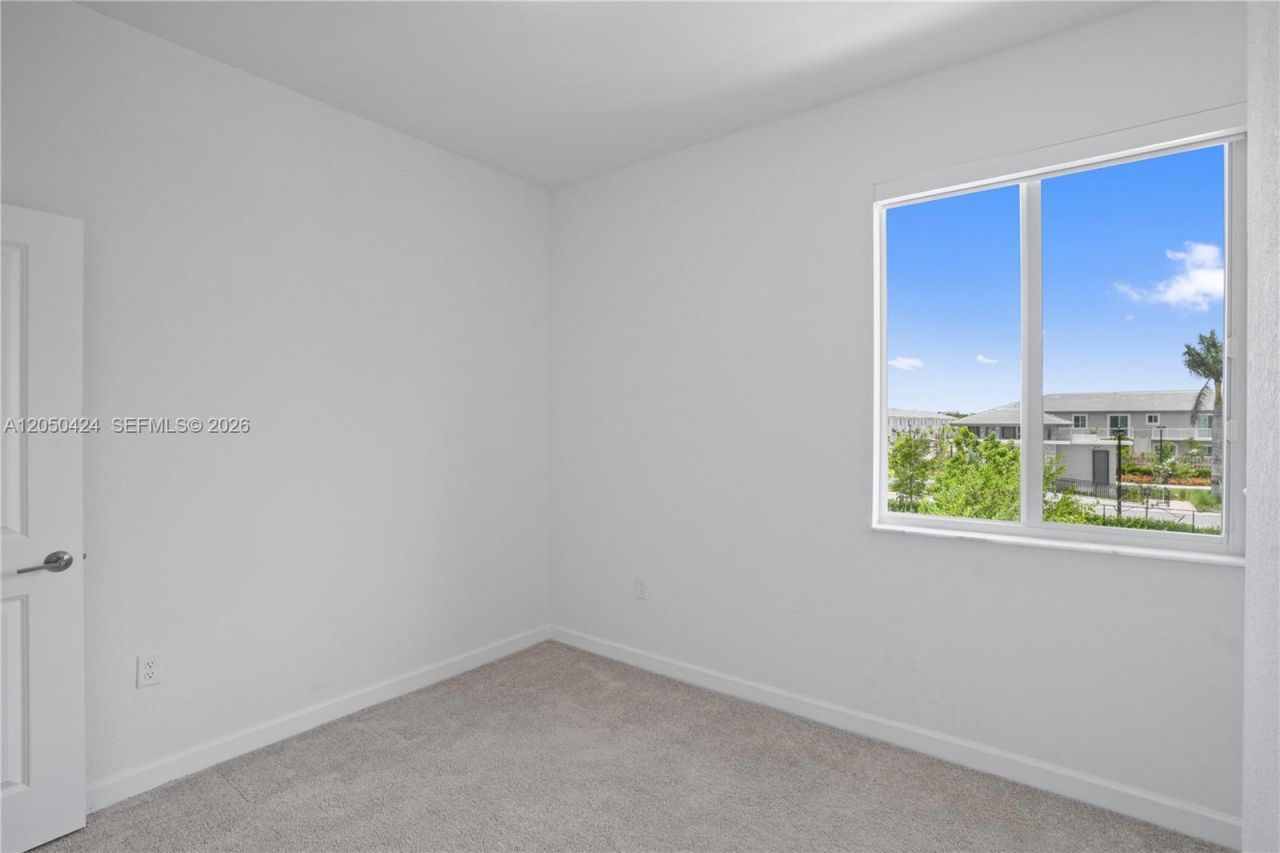 715 SE 15th St , Unit ., Homestead, FL 33034 Photo
