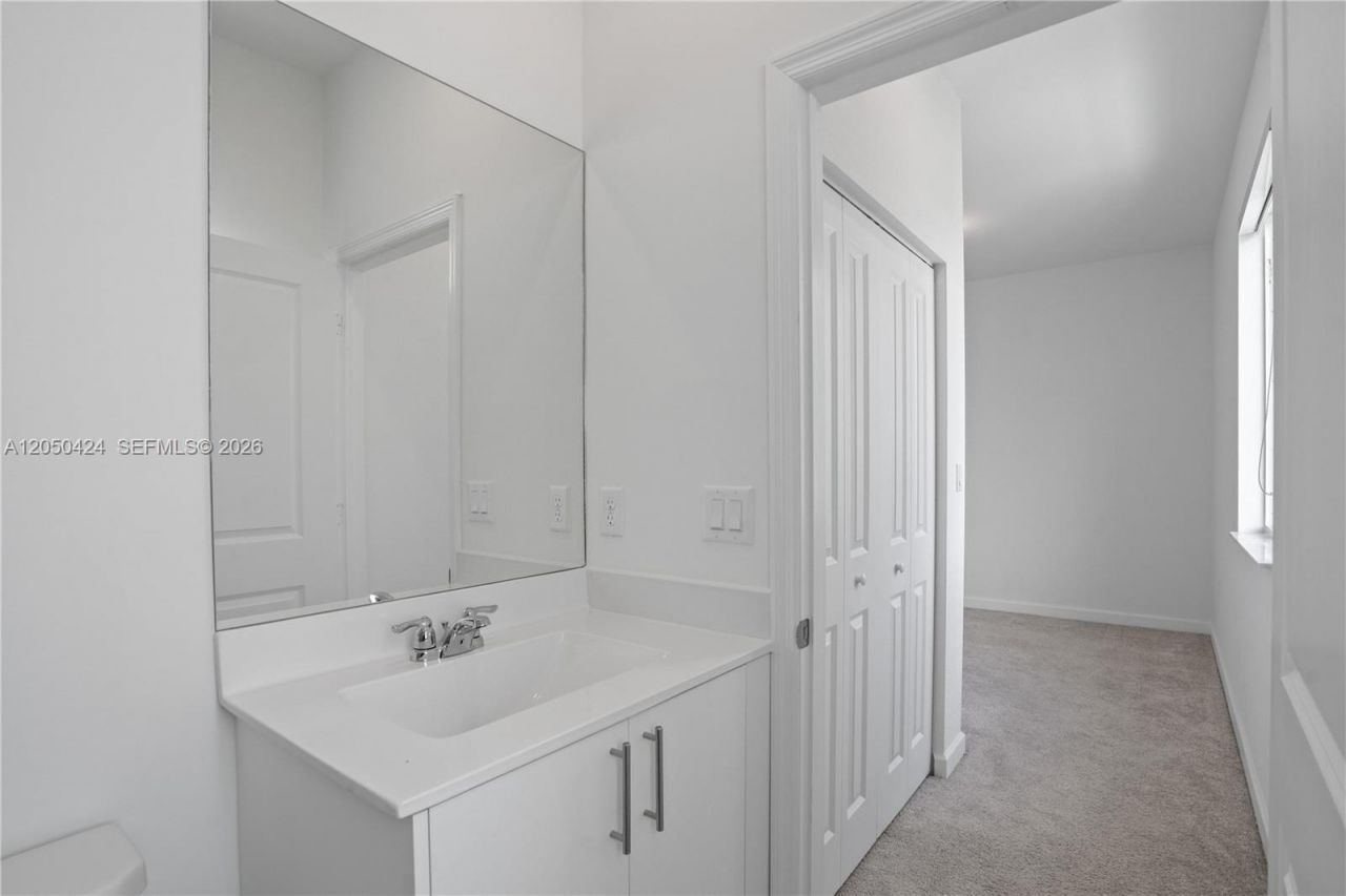 715 SE 15th St , Unit ., Homestead, FL 33034 Photo