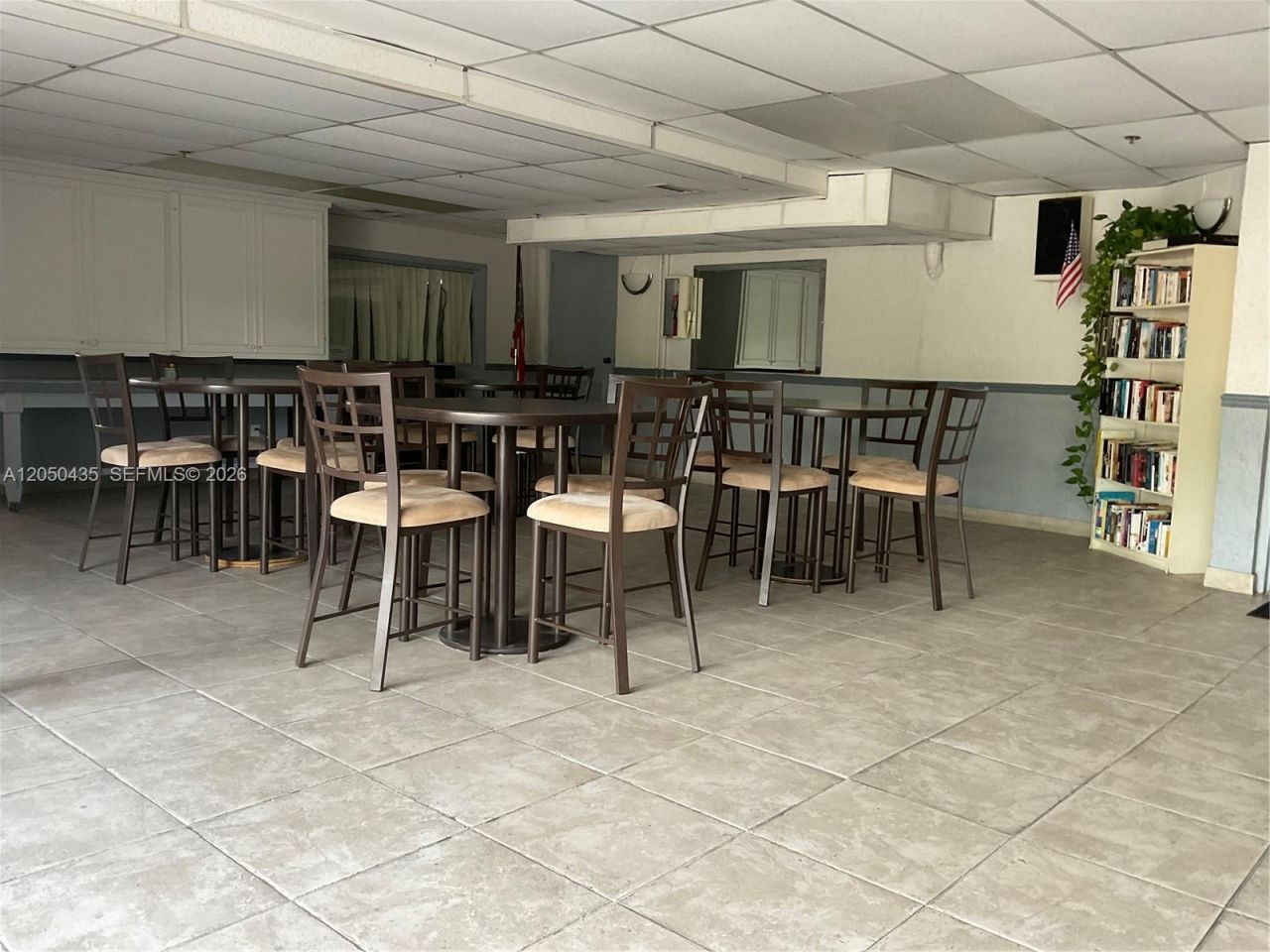 201 180th Dr, Unit 206, Sunny Isles Beach, FL 33160 Photo
