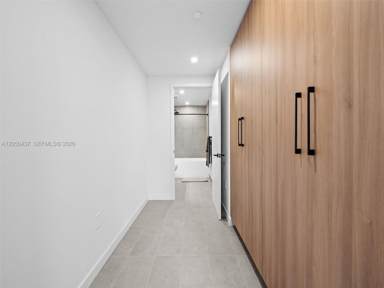 121 NE 5th St, Unit 3706, Miami, FL 33132 Photo