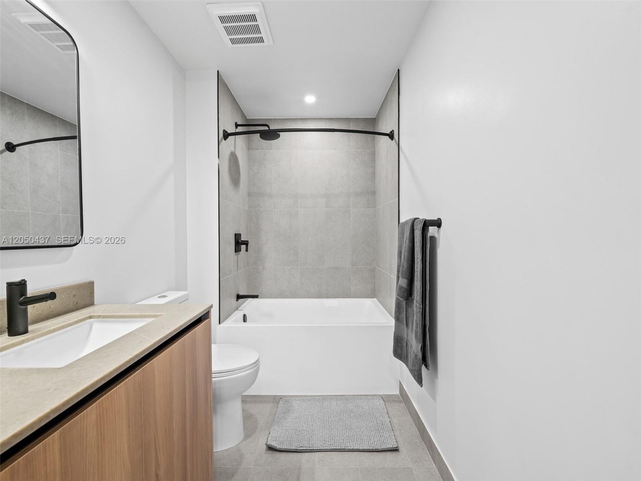 121 NE 5th St, Unit 3706, Miami, FL 33132 Photo