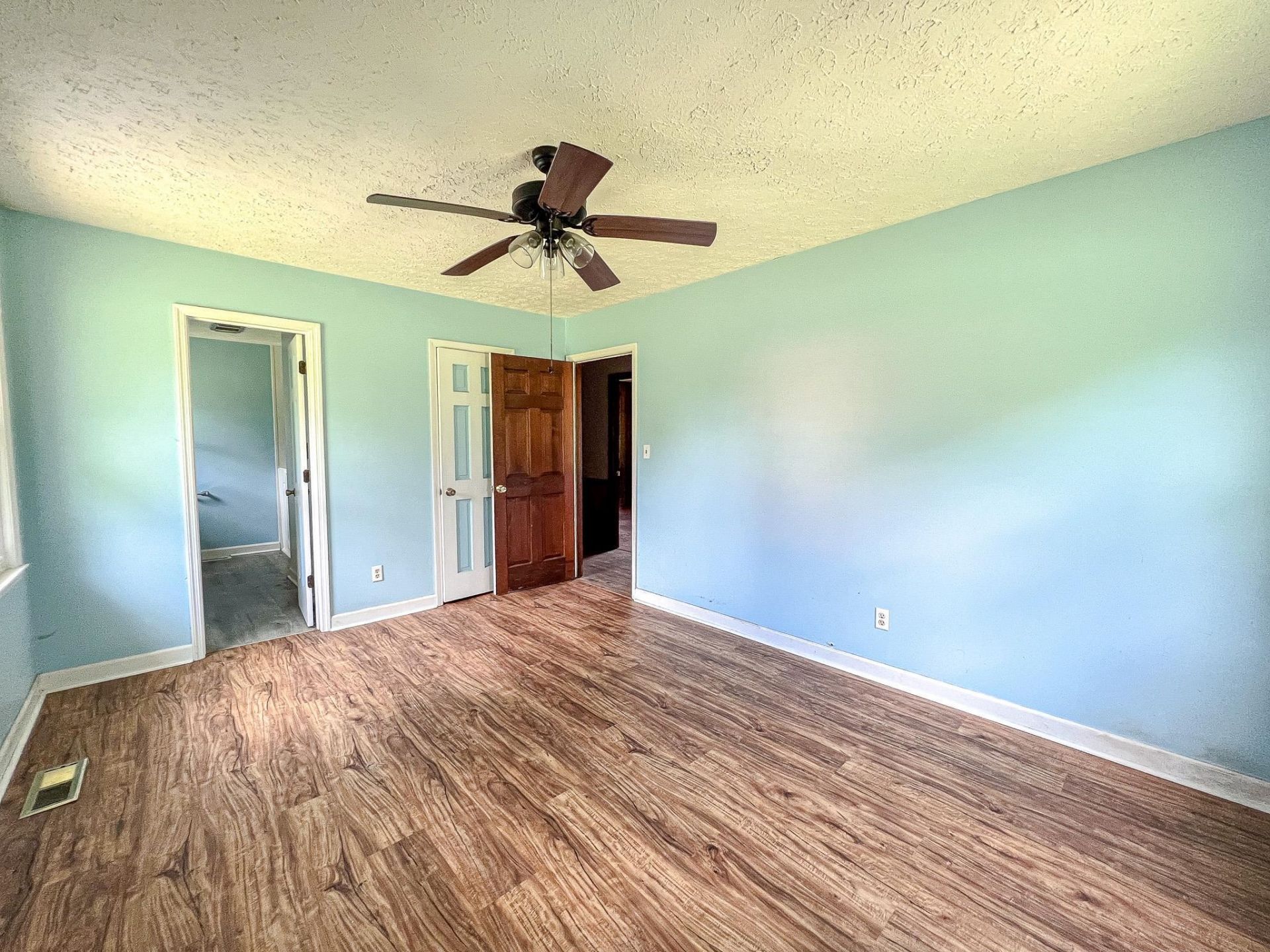 320 New Farm Rd.  Photo 14