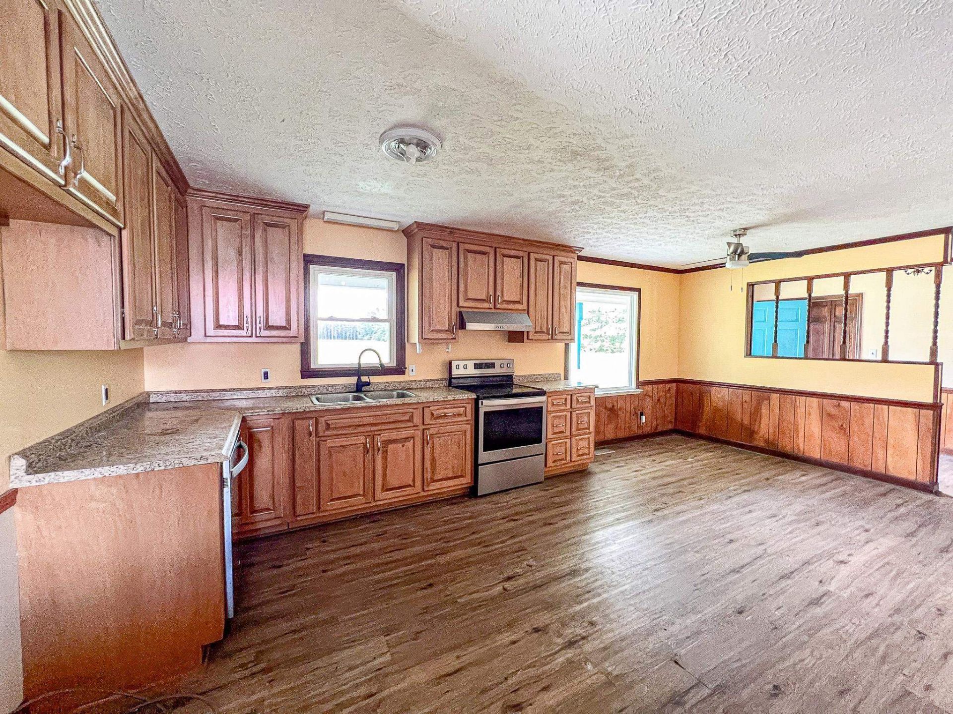 320 New Farm Rd.  Photo 5