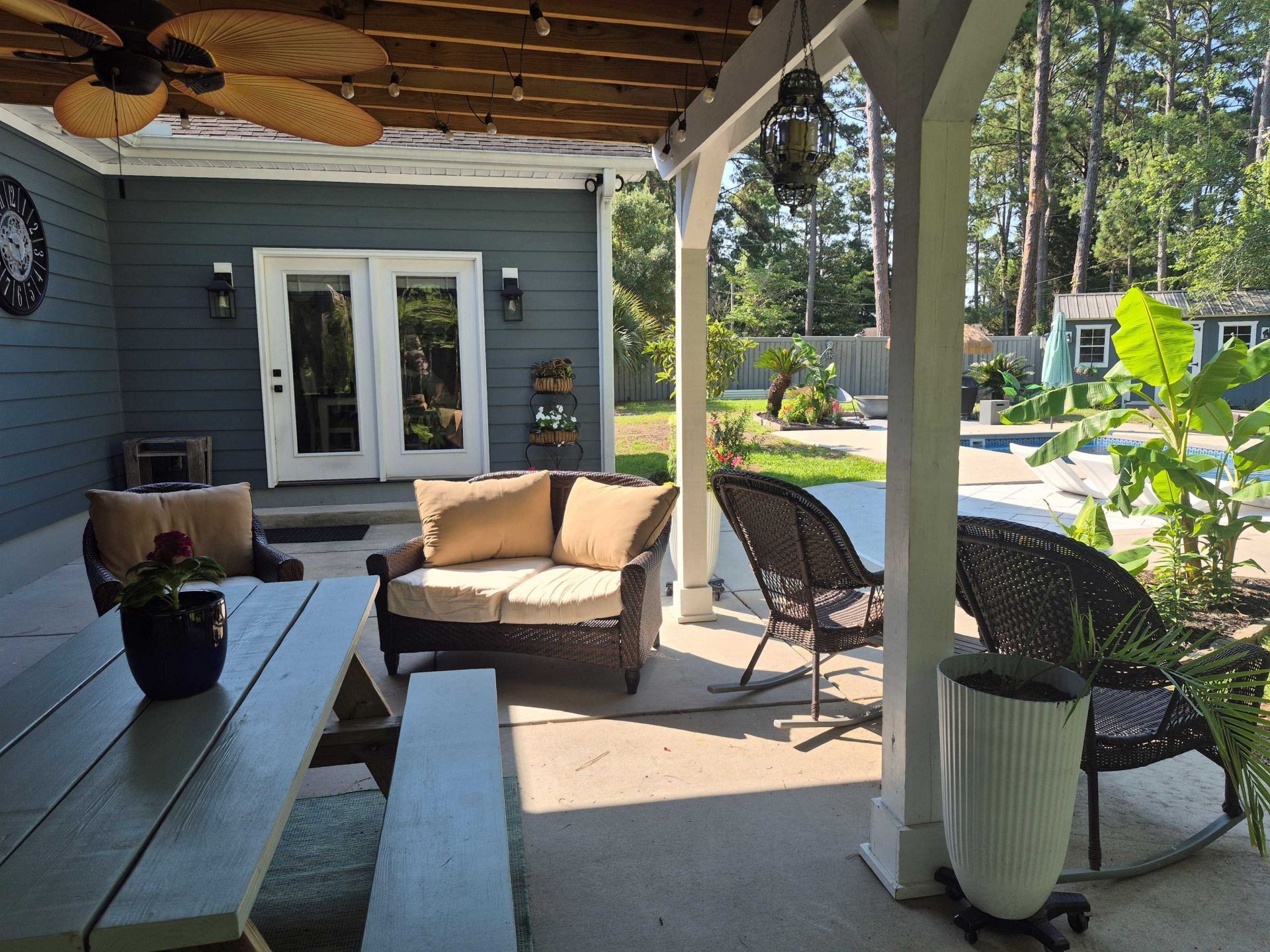 359 Country Club Dr.  Photo 30