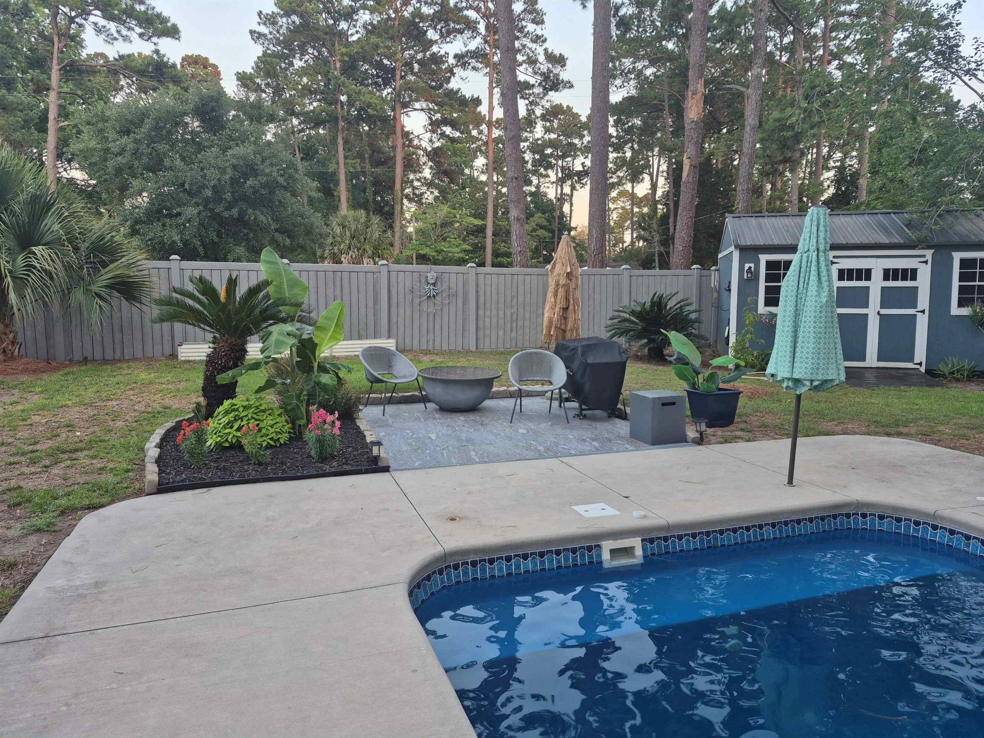 359 Country Club Dr.  Photo 33