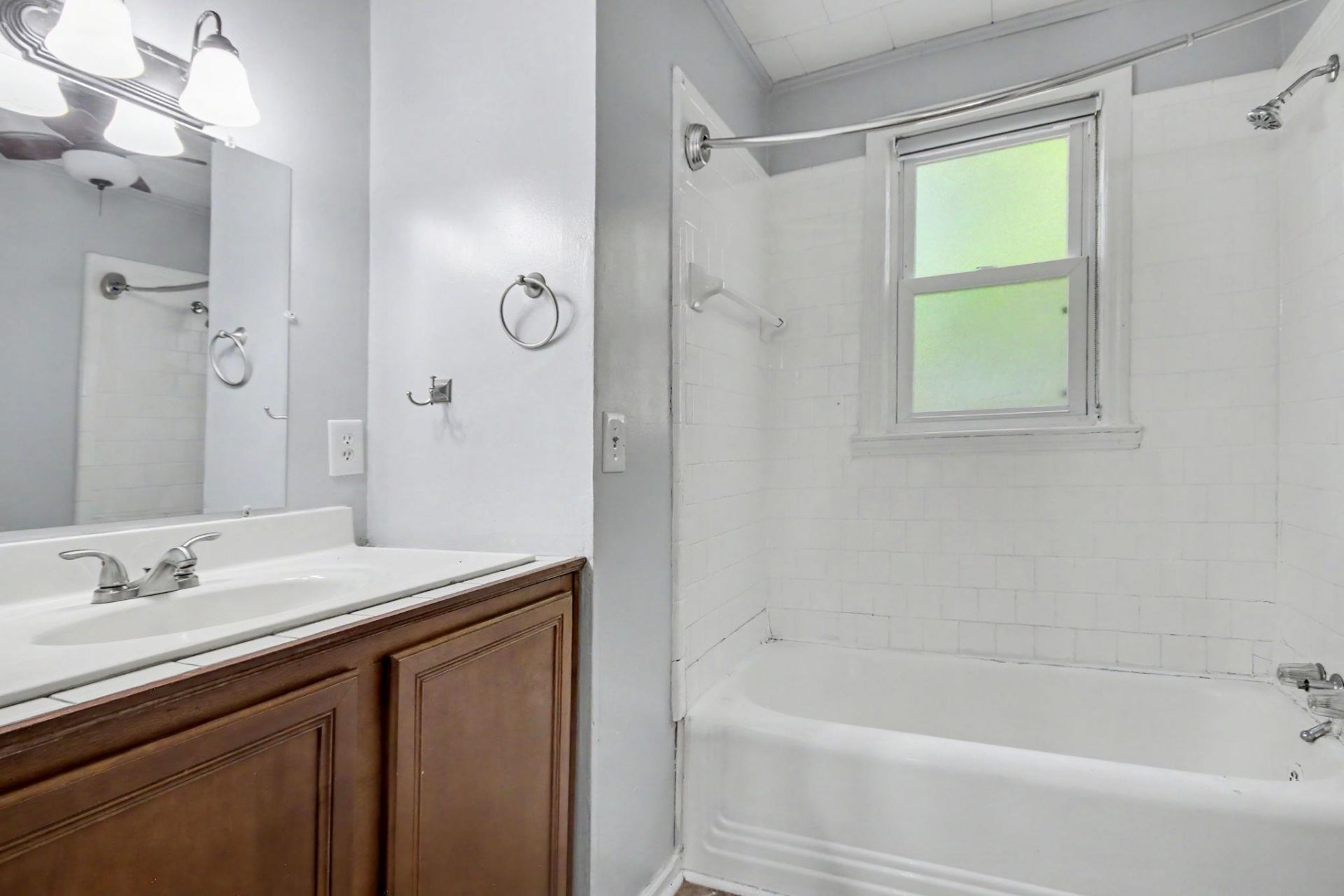 321 Park St.  Photo 17