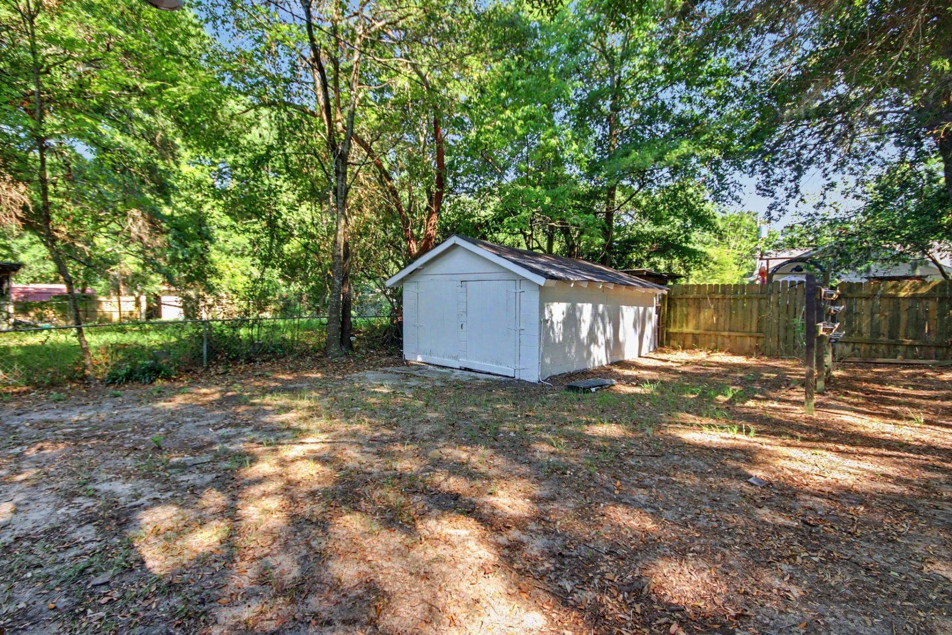 321 Park St.  Photo 24