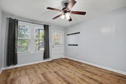 321 Park St.  photo 4
