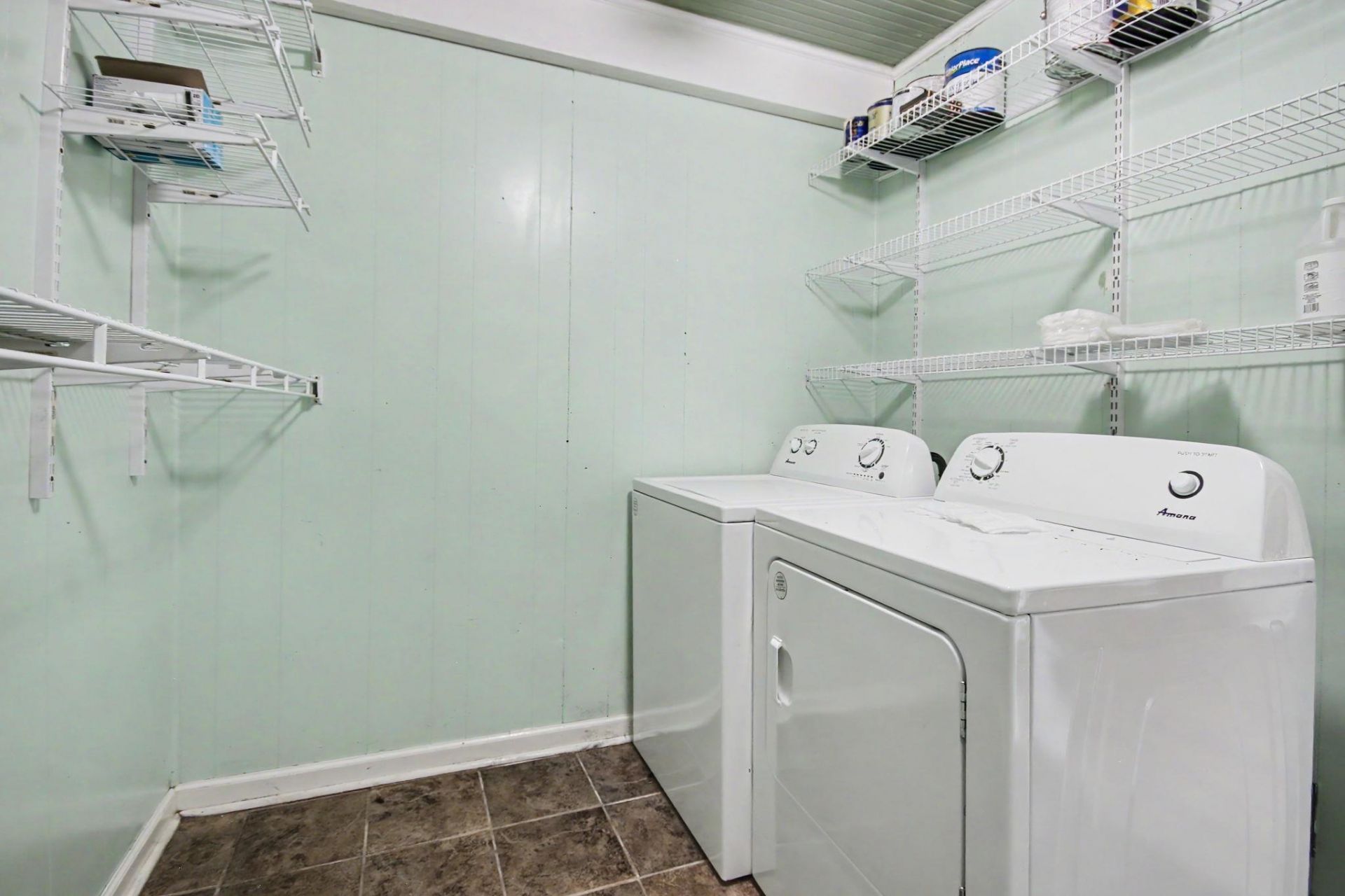321 Park St.  Photo 8