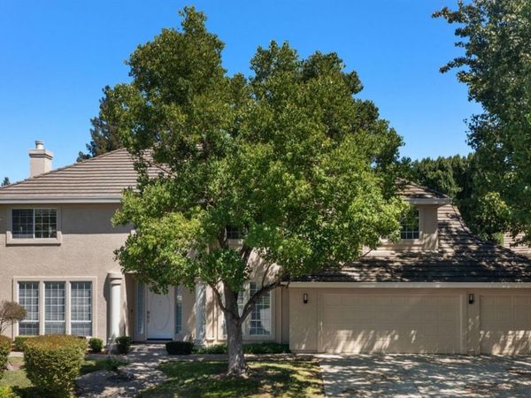 7637 Marina Cove Dr, Sacramento, CA 95831