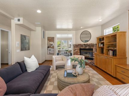 7637 Marina Cove Dr, Sacramento, CA 95831 Photo